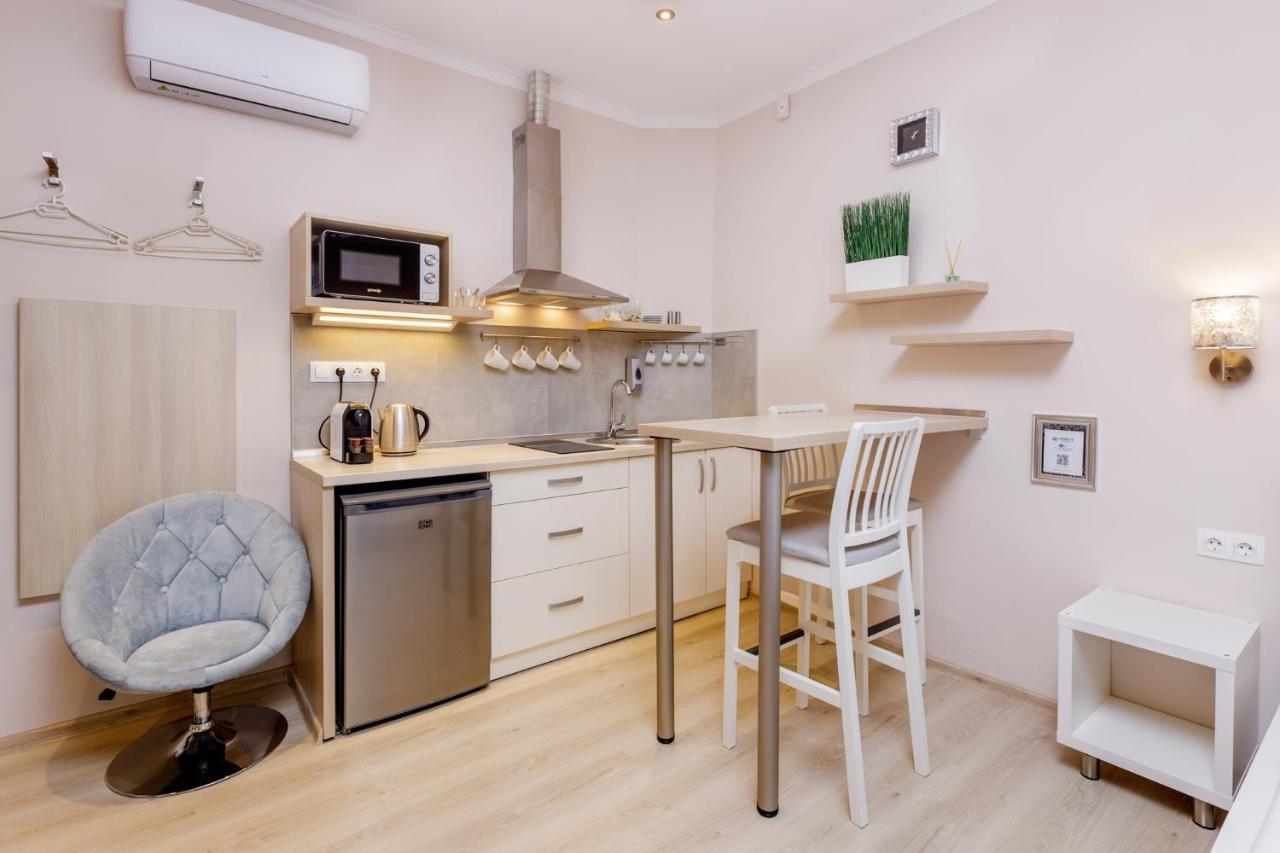 Anova Apartman Gyula Luaran gambar