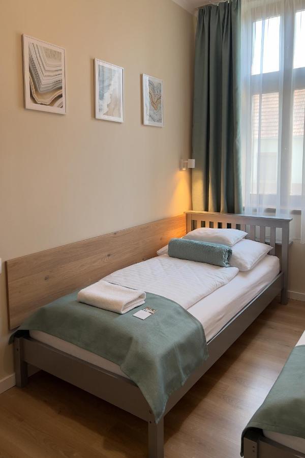 Anova Apartman Gyula Luaran gambar