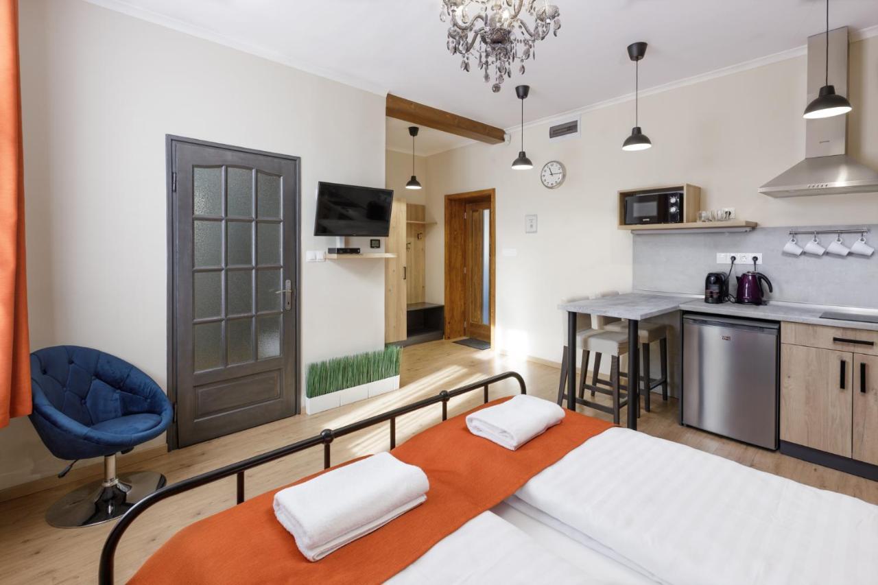 Anova Apartman Gyula Luaran gambar