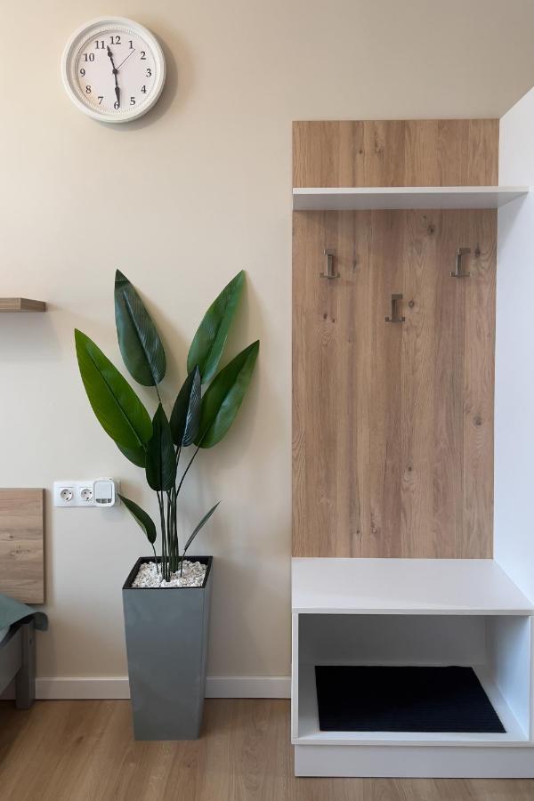 Anova Apartman Gyula Luaran gambar
